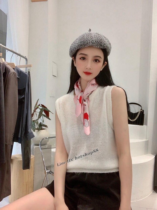 CHANEL專門店新款香奈兒經典真絲系列化妝盒元素桑蠶絲小方巾 mmyj1380